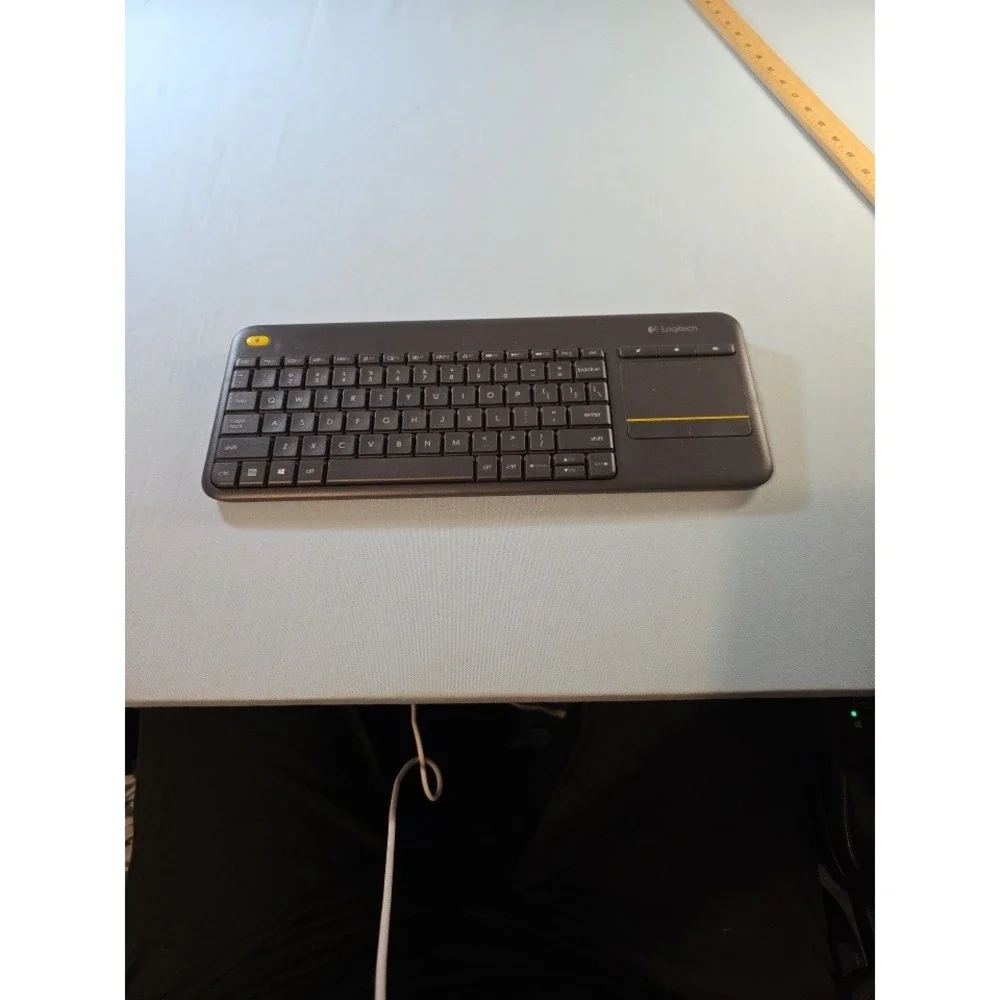 Logitech K400 Plus Wireless Touch Keyboard with Built-In Touchpad Dark Gray